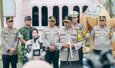 Pastikan-Kenyamanan-Pemudik,-Kapolda-Jatim-Cek-Posyan-dan-Pospam-di-Malang-Raya